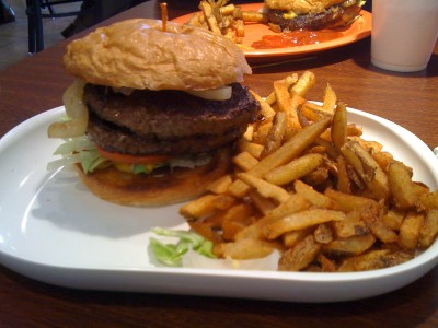 1-lb. hamburgers never get hold.